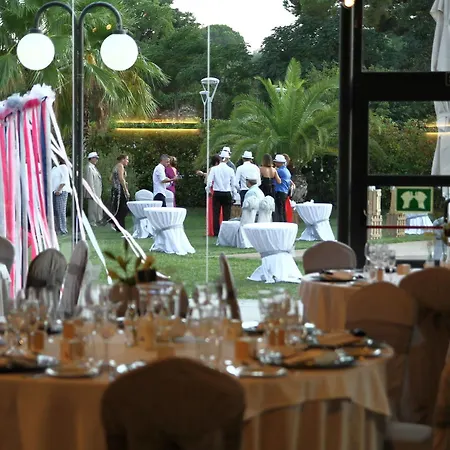 Hotel Crisol La Selva 3*
